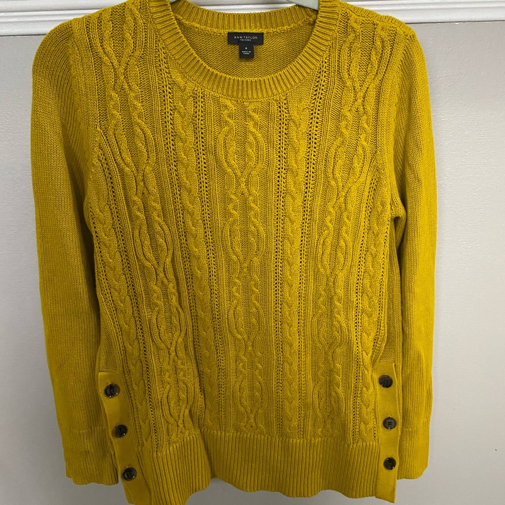 Ann Taylor women’s sweater
